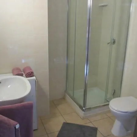 Apartmentslagodicomo شقة